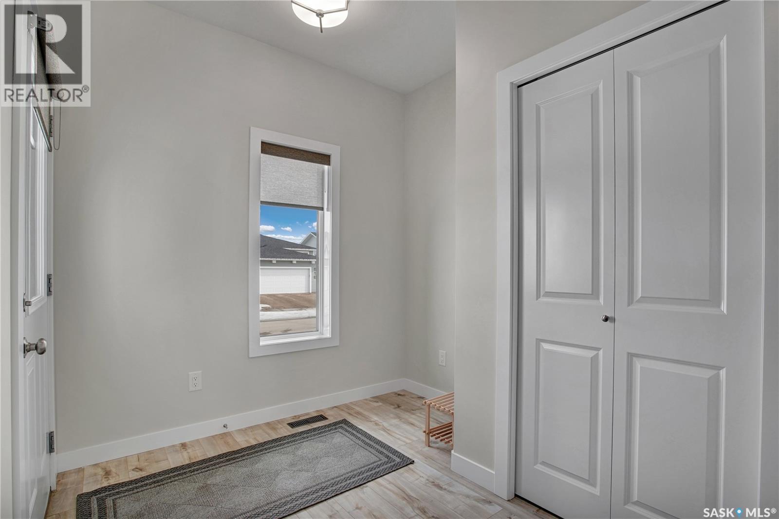 517 Froese Street, Warman, Saskatchewan  S0K 4S3 - Photo 2 - SK030829