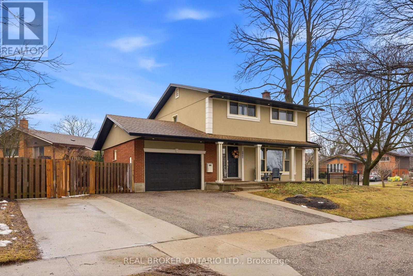 300 Stonybrook Drive, Kitchener, Ontario  N2M 4M2 - Photo 2 - X12908030