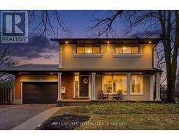 300 STONYBROOK DRIVE, Kitchener, Ontario