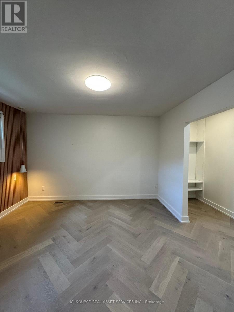 10 - 914 Mohawk Road E, Hamilton, Ontario  L8T 2R8 - Photo 14 - X12908052