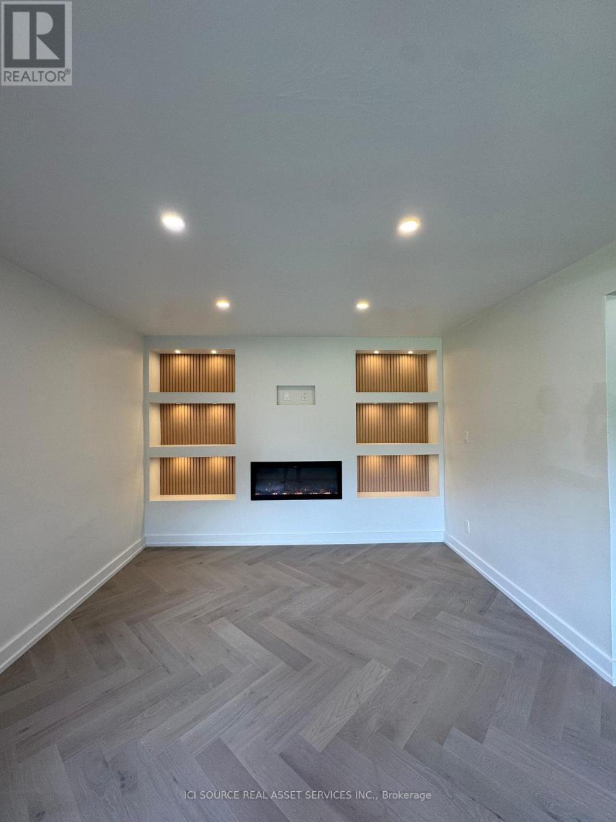 10 - 914 Mohawk Road E, Hamilton, Ontario  L8T 2R8 - Photo 5 - X12908052