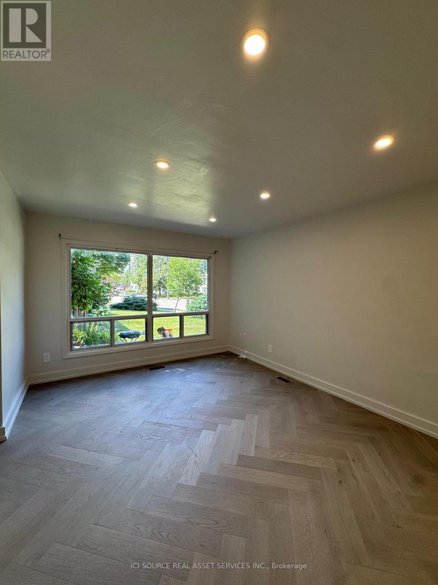 10 - 914 Mohawk Road E, Hamilton, Ontario  L8T 2R8 - Photo 8 - X12908052