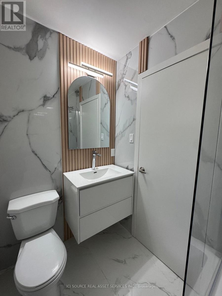 10 - 914 Mohawk Road E, Hamilton, Ontario  L8T 2R8 - Photo 9 - X12908052