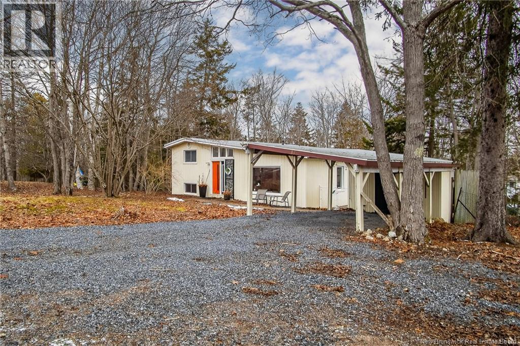 17 Iona Avenue, Rothesay, New Brunswick  E2E 3H8 - Photo 2 - NB135194