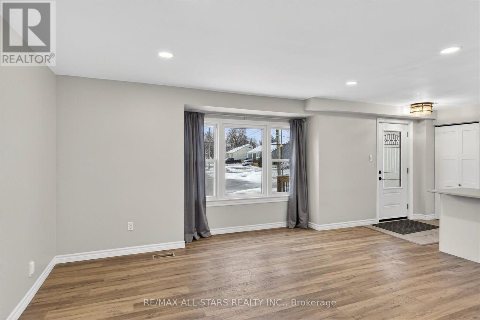 480 Harden Crescent, Cobourg, Ontario  K9A 1Z9 - Photo 10 - X12908136