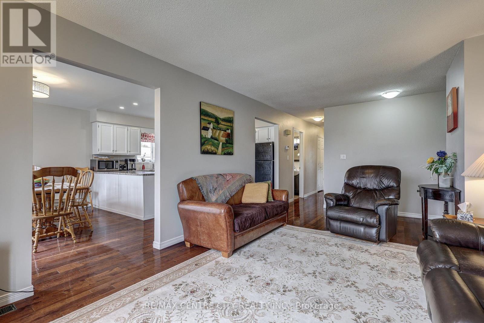 312306 Dereham Line, South-West Oxford, Ontario  N4G 4G8 - Photo 10 - X12908140