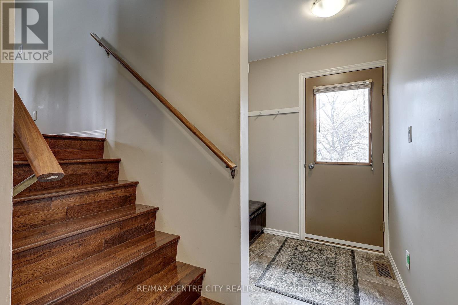 312306 Dereham Line, South-West Oxford, Ontario  N4G 4G8 - Photo 5 - X12908140