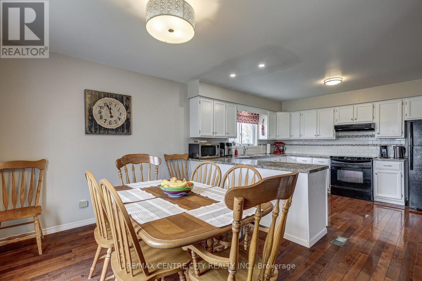 312306 Dereham Line, South-West Oxford, Ontario  N4G 4G8 - Photo 7 - X12908140