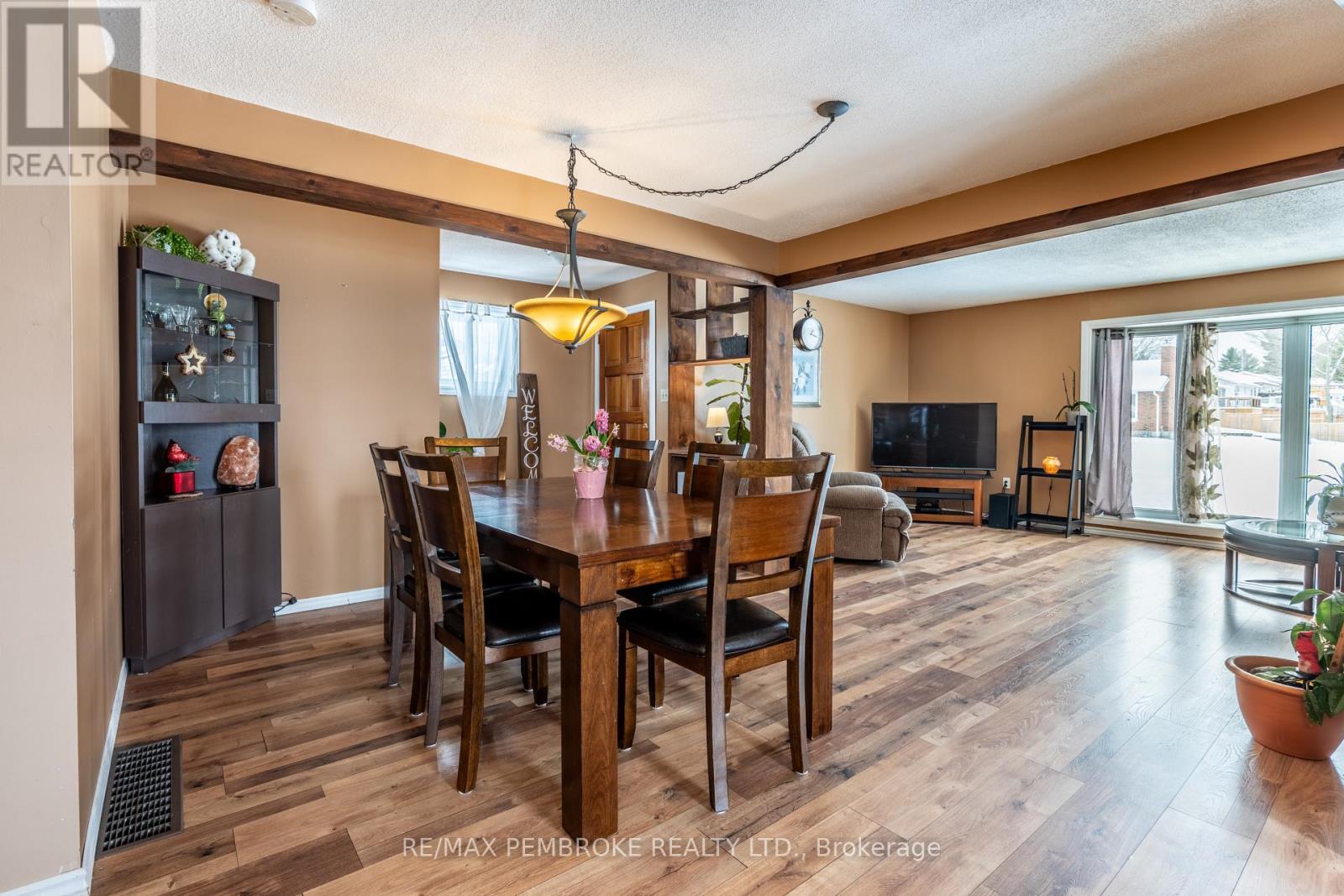 48 Selkirk Street, Petawawa, Ontario  K8H 1P2 - Photo 20 - X12908128