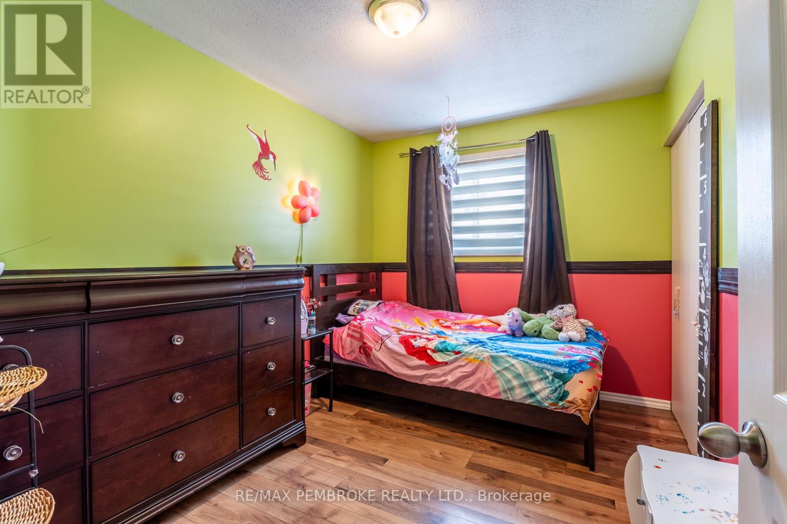 48 Selkirk Street, Petawawa, Ontario  K8H 1P2 - Photo 22 - X12908128