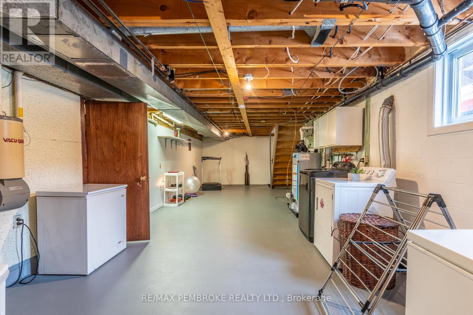 48 Selkirk Street, Petawawa, Ontario  K8H 1P2 - Photo 34 - X12908128