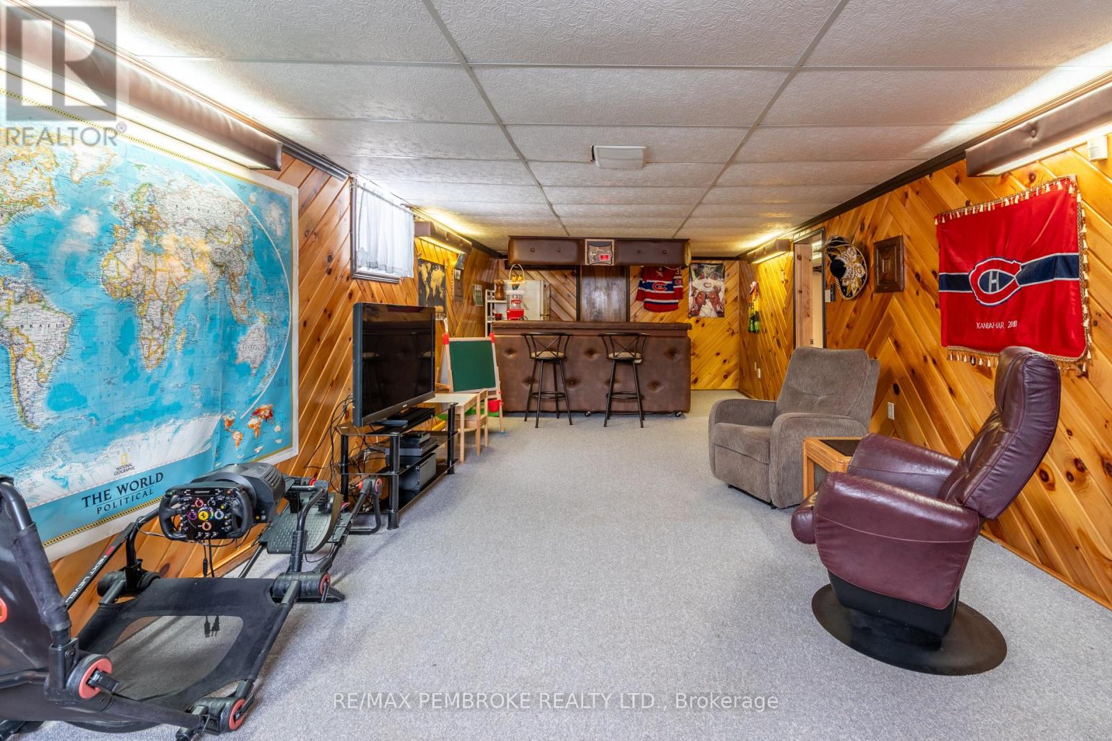 48 Selkirk Street, Petawawa, Ontario  K8H 1P2 - Photo 35 - X12908128