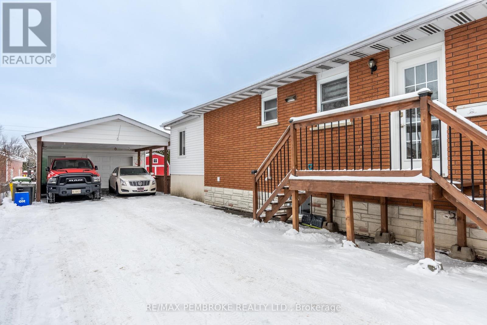 48 Selkirk Street, Petawawa, Ontario  K8H 1P2 - Photo 4 - X12908128