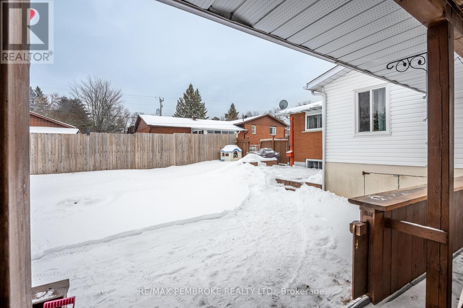 48 Selkirk Street, Petawawa, Ontario  K8H 1P2 - Photo 49 - X12908128