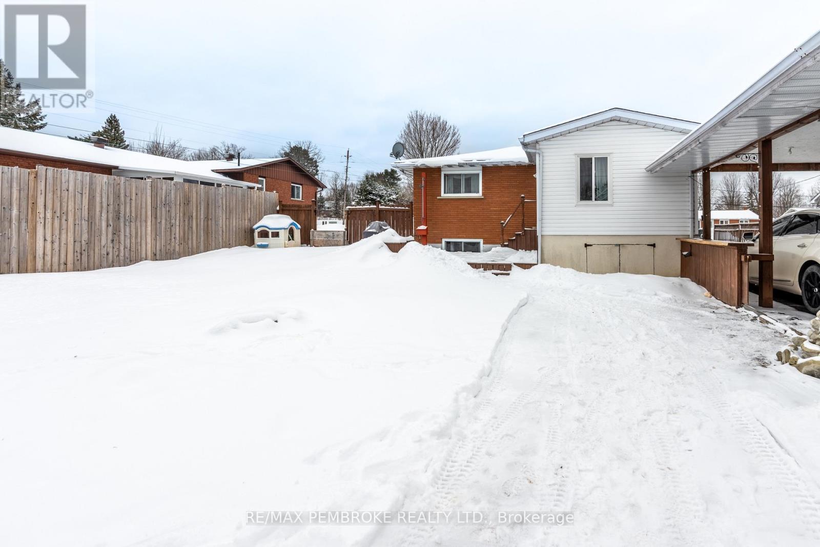 48 Selkirk Street, Petawawa, Ontario  K8H 1P2 - Photo 50 - X12908128