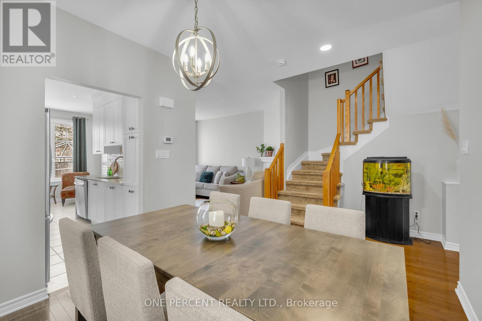 411 Cache Bay Crescent, Ottawa, Ontario  K1T 4H3 - Photo 11 - X12908148