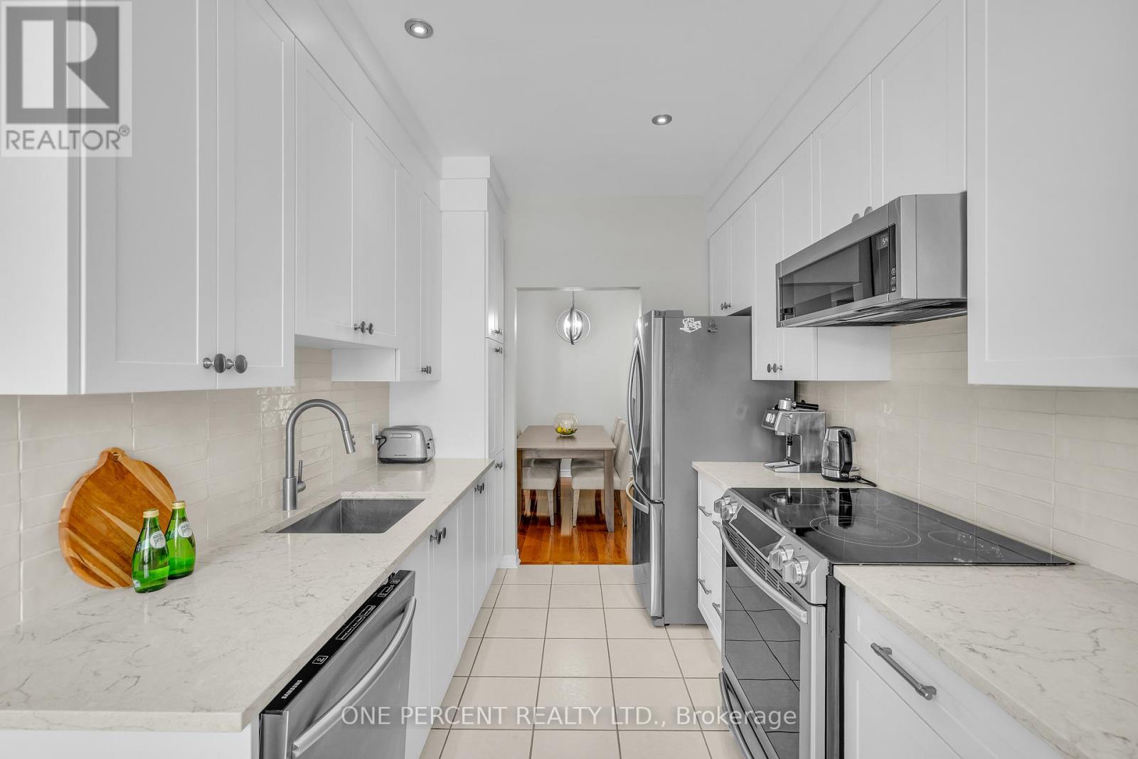 411 Cache Bay Crescent, Ottawa, Ontario  K1T 4H3 - Photo 16 - X12908148