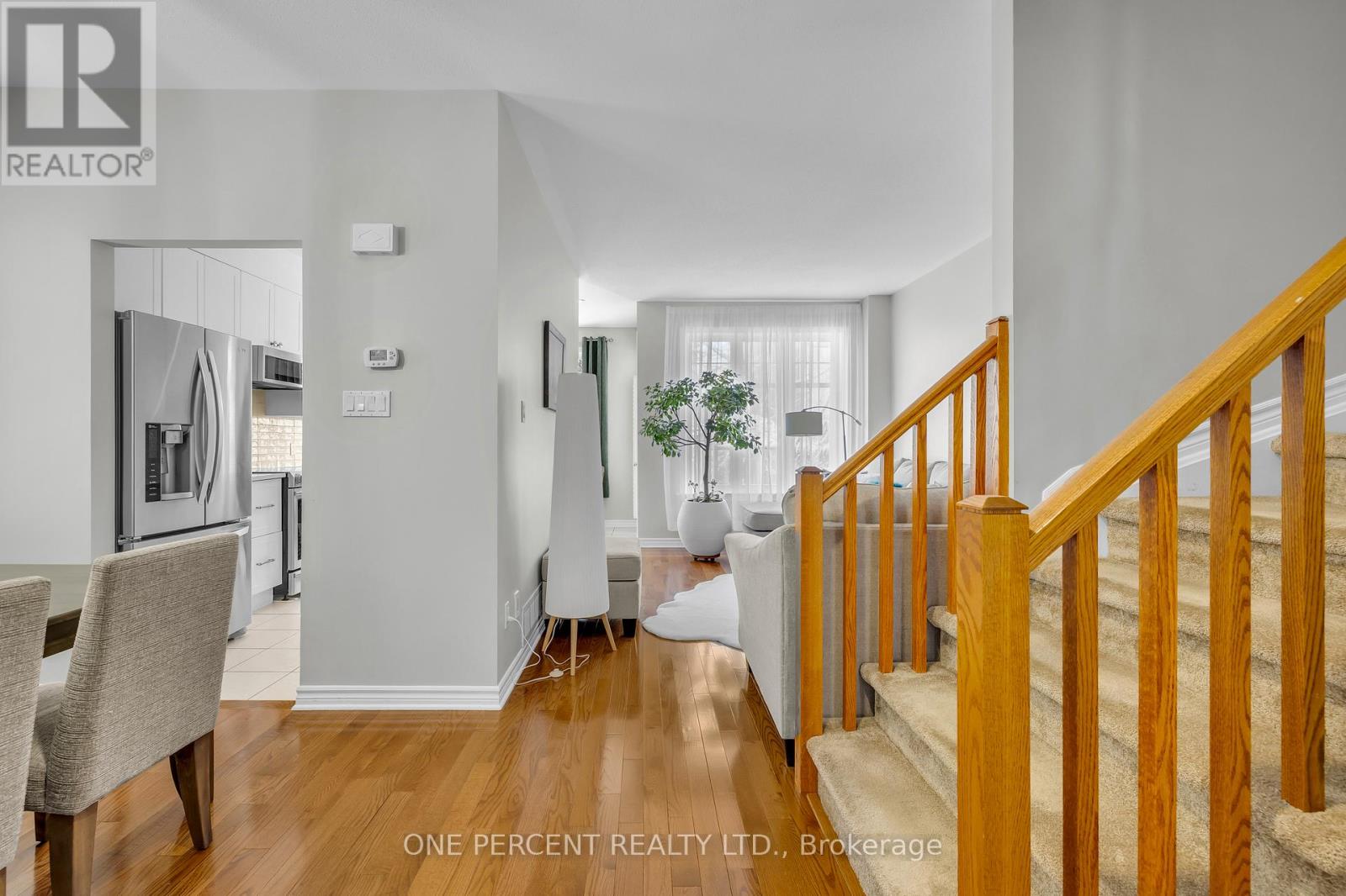 411 Cache Bay Crescent, Ottawa, Ontario  K1T 4H3 - Photo 7 - X12908148