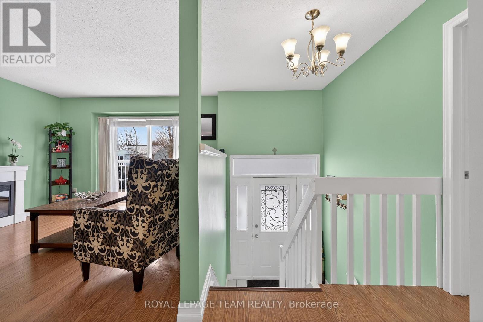 78 Merrick Street, Smiths Falls, Ontario  K7A 4R6 - Photo 3 - X12908168