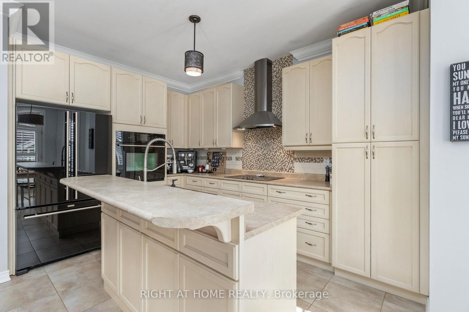 2230 Kwinter Road, Oakville, Ontario  L6M 0G1 - Photo 17 - W12881834