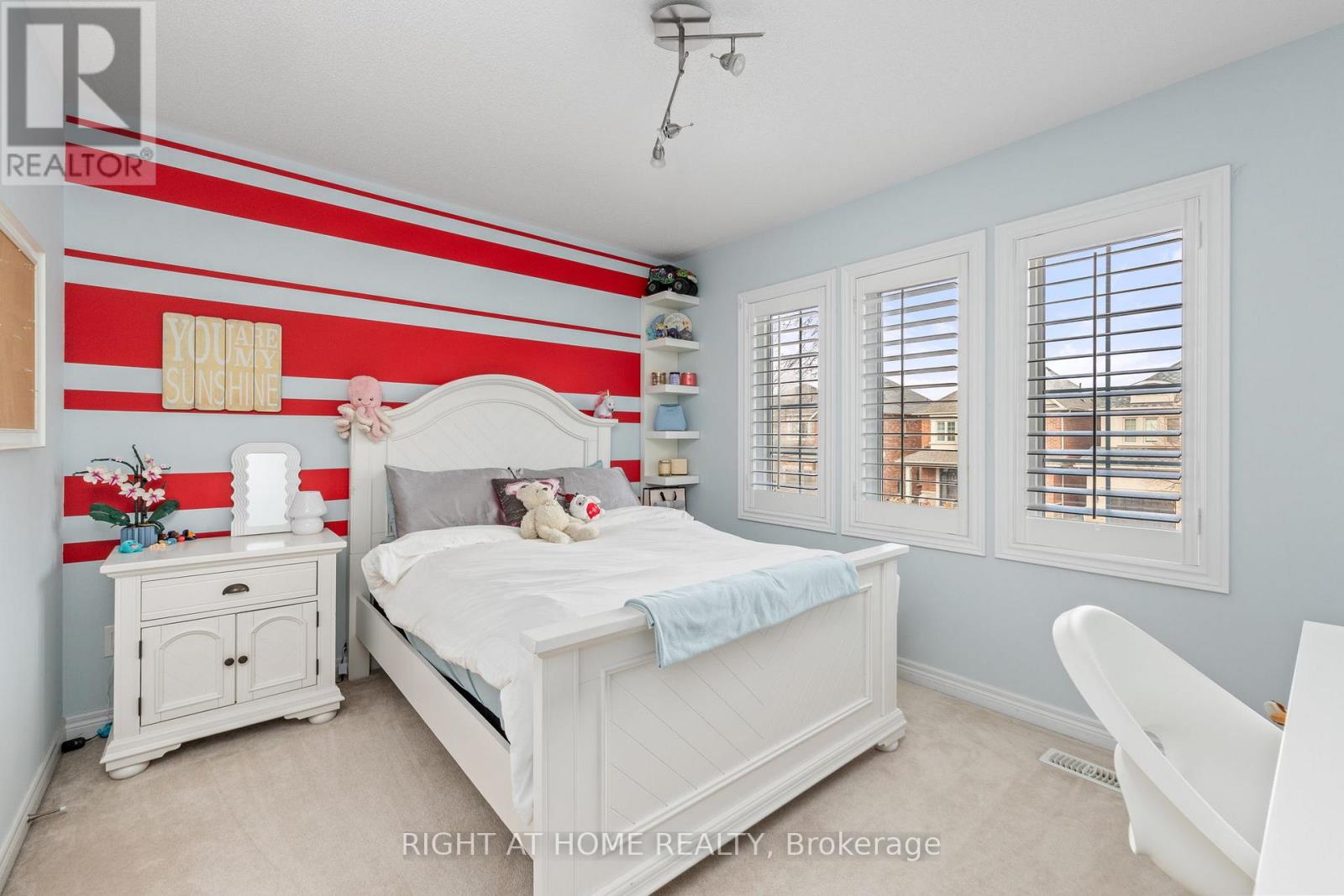 2230 Kwinter Road, Oakville, Ontario  L6M 0G1 - Photo 25 - W12881834