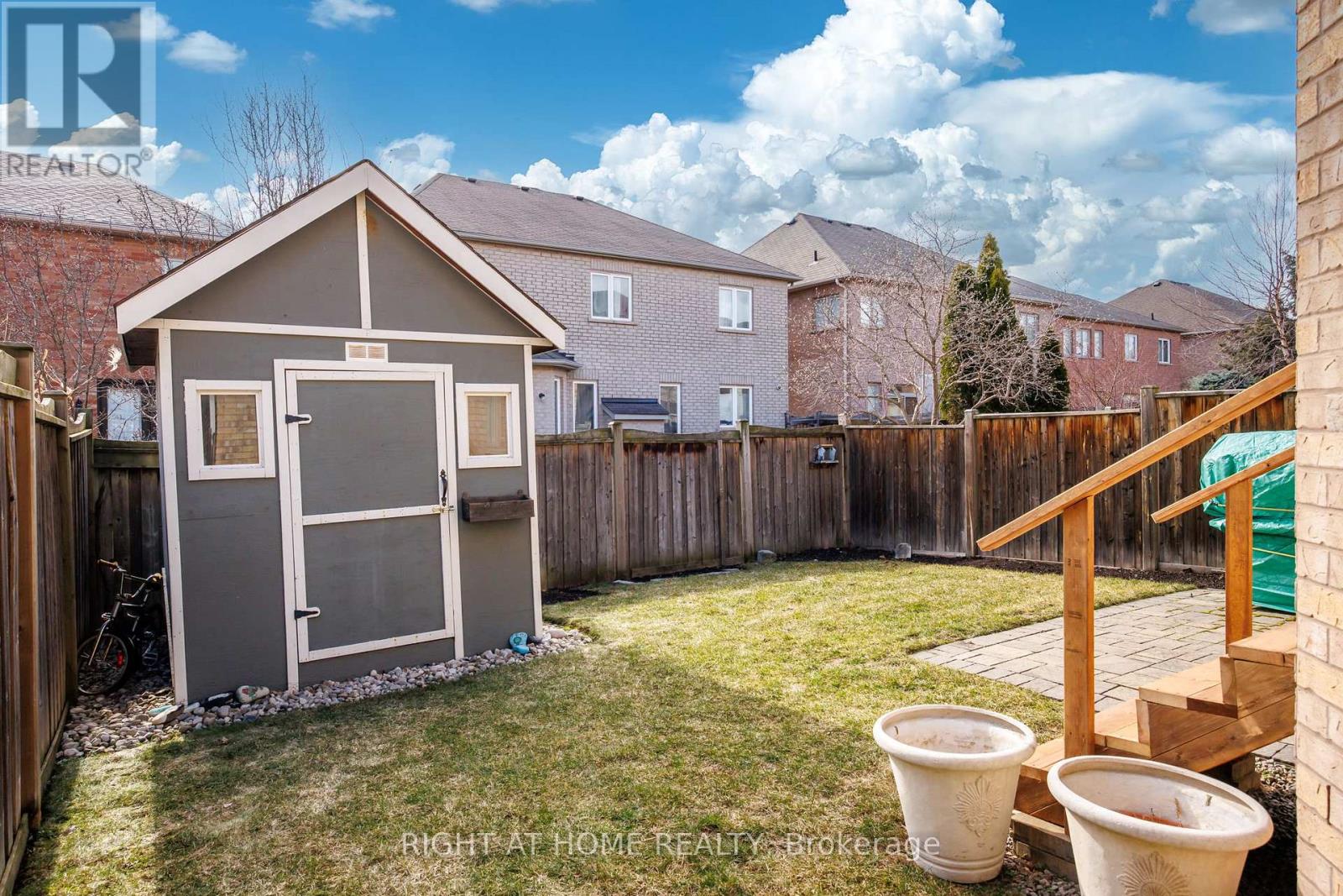 2230 Kwinter Road, Oakville, Ontario  L6M 0G1 - Photo 37 - W12881834