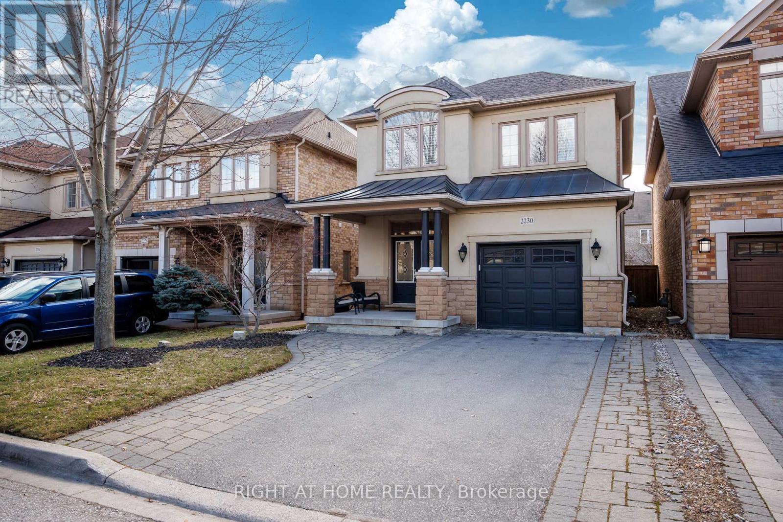 2230 Kwinter Road, Oakville, Ontario  L6M 0G1 - Photo 3 - W12881834