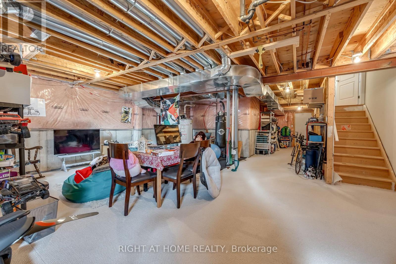 2230 Kwinter Road, Oakville, Ontario  L6M 0G1 - Photo 35 - W12881834