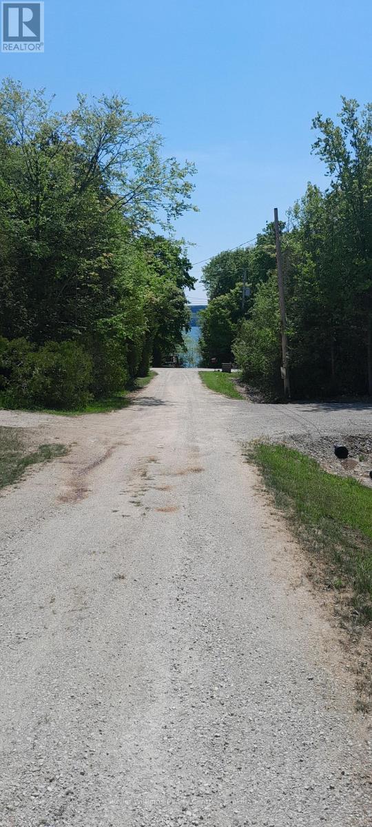 12 Twelfth Avenue, South Bruce Peninsula, Ontario  N0H 2T0 - Photo 39 - X12908146