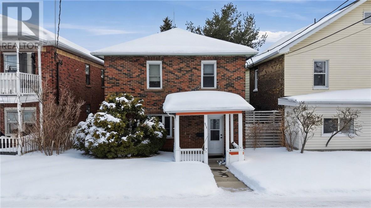 341 Frood Road, Sudbury, Ontario  P3C 4Z7 - Photo 1 - 2126877