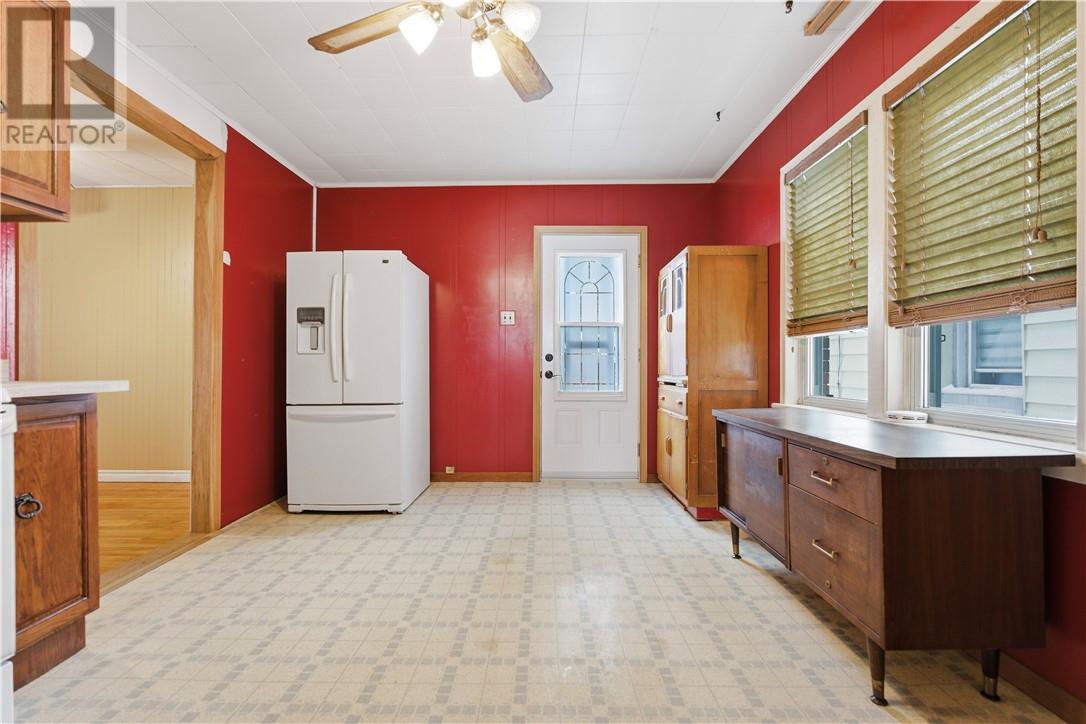 341 Frood Road, Sudbury, Ontario  P3C 4Z7 - Photo 14 - 2126877