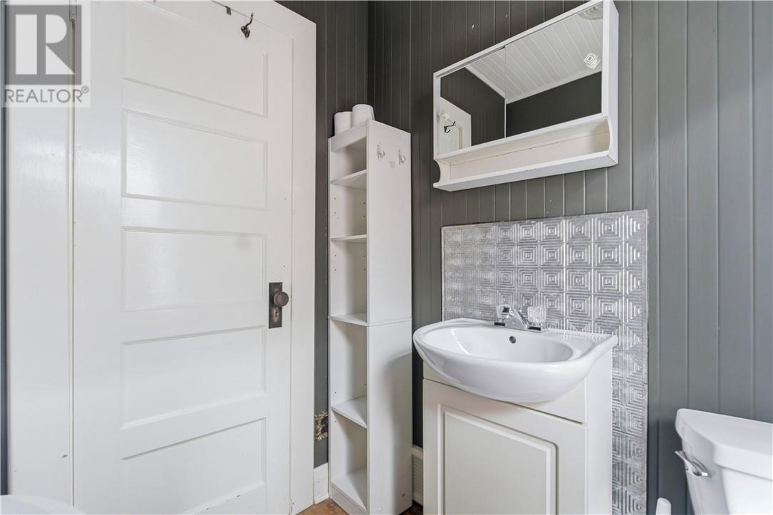 341 Frood Road, Sudbury, Ontario  P3C 4Z7 - Photo 32 - 2126877