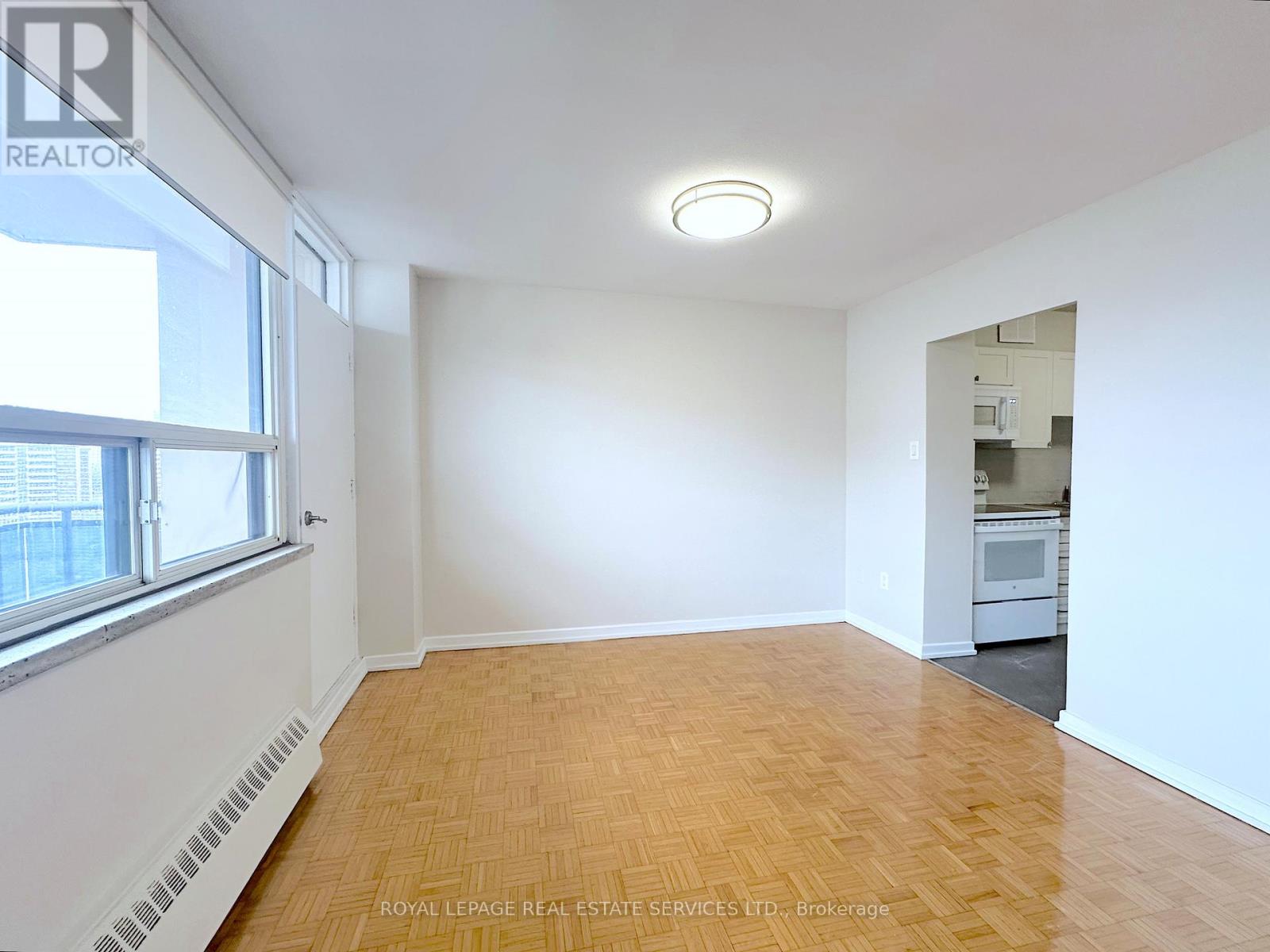 1006 - 12 Rockford Road, Toronto, Ontario  M2R 3A2 - Photo 4 - C12908118