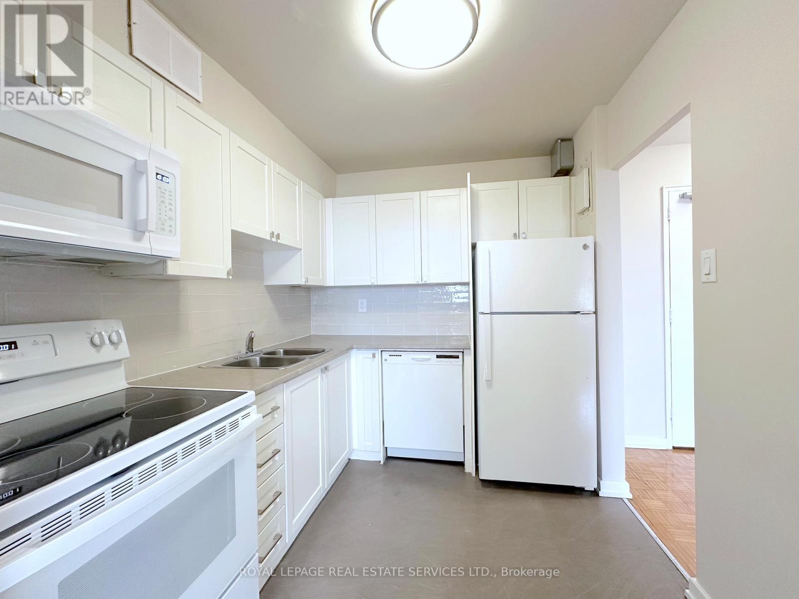 1006 - 12 Rockford Road, Toronto, Ontario  M2R 3A2 - Photo 6 - C12908118