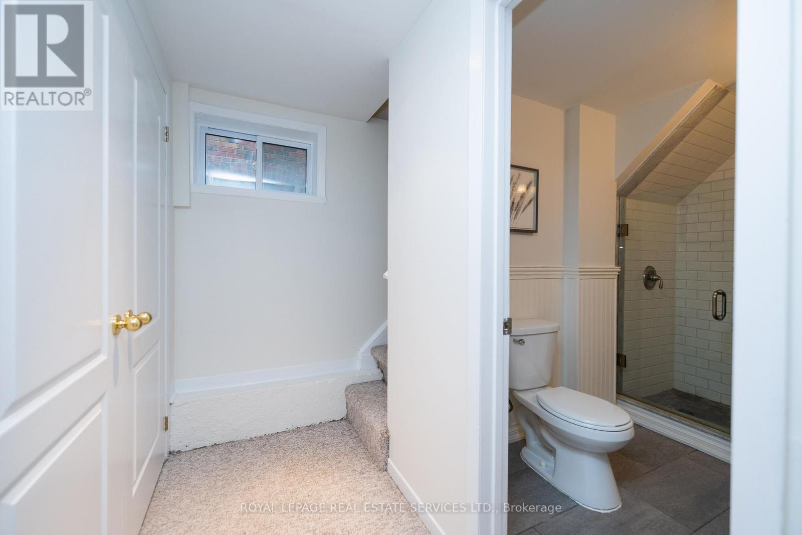341 Old Orchard Grove, Toronto, Ontario  M5M 2E7 - Photo 32 - C12908150