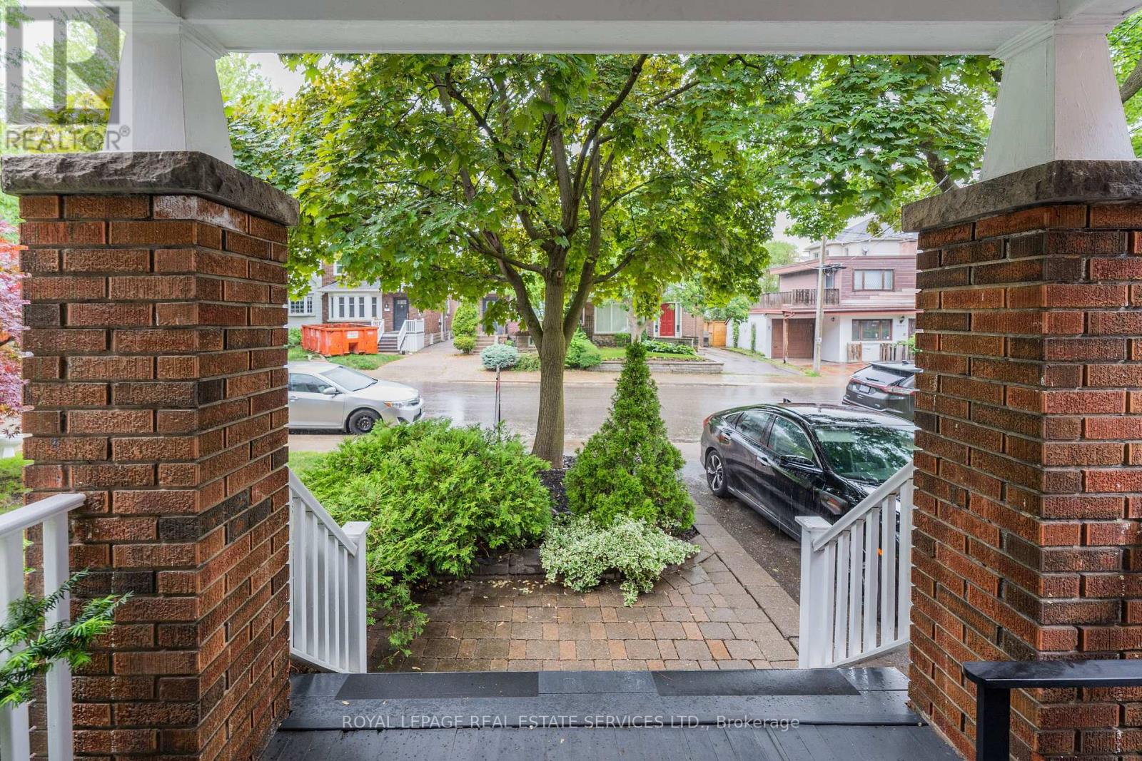 341 Old Orchard Grove, Toronto, Ontario  M5M 2E7 - Photo 4 - C12908150
