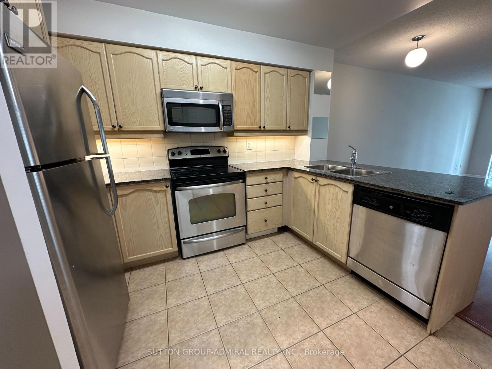 911 - 185 Oneida Crescent, Richmond Hill (Langstaff), Ontario  L4B 0B1 - Photo 10 - N12908138