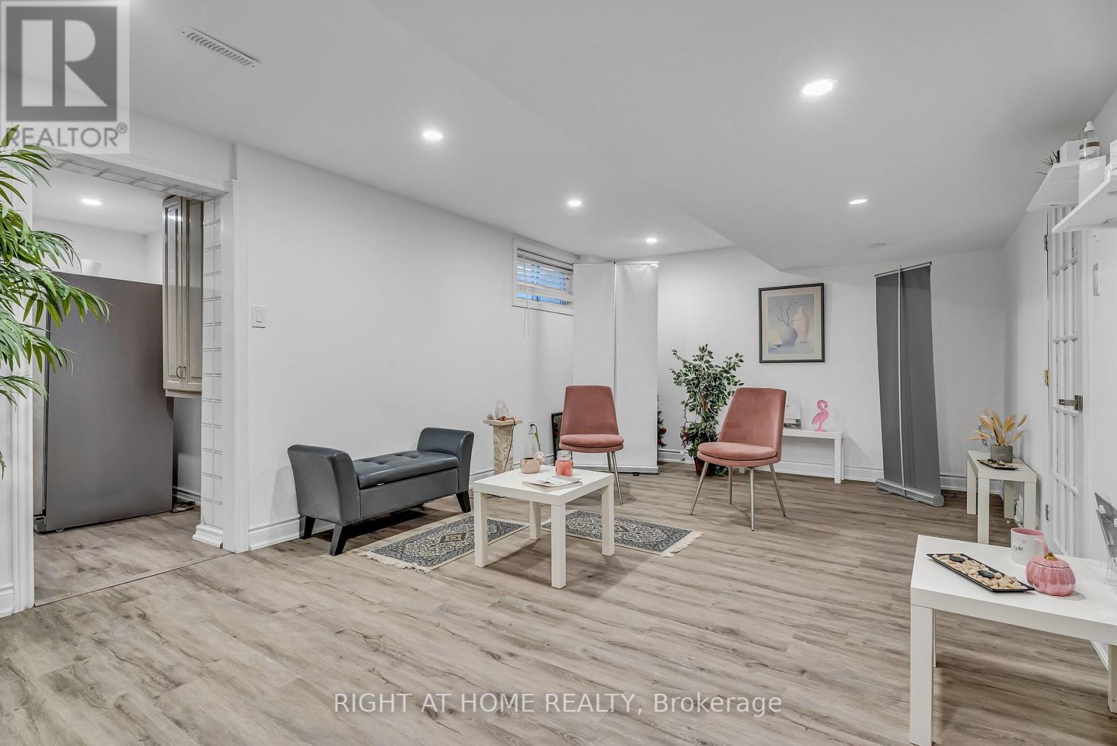 373 Firglen Ridge, Vaughan, Ontario  L4L 1N6 - Photo 29 - N12908178