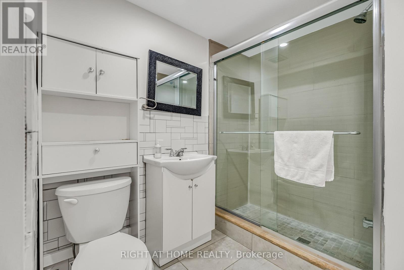 373 Firglen Ridge, Vaughan, Ontario  L4L 1N6 - Photo 33 - N12908178