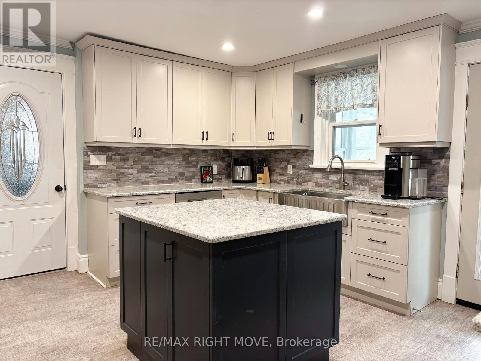 107 Jarvis Street, Orillia, Ontario  L3V 2A4 - Photo 8 - S12908124