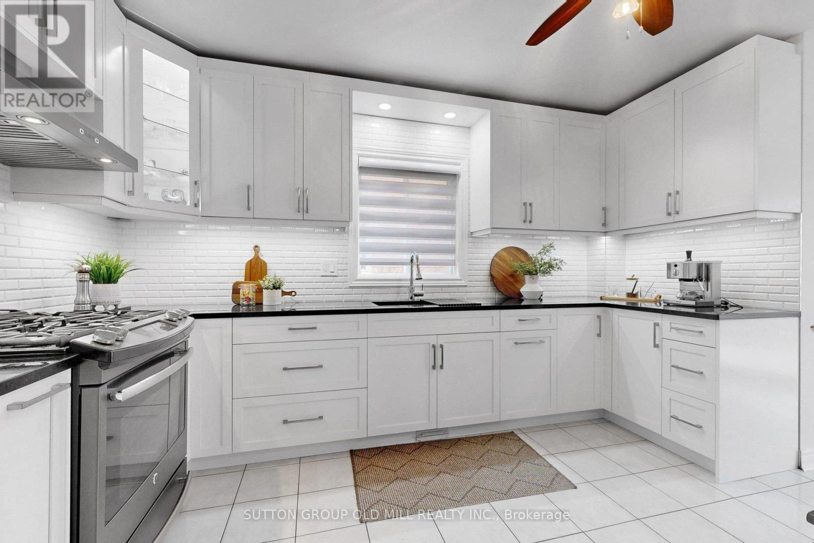 84 Fountainbridge Drive, Caledon, Ontario  L7E 1V6 - Photo 7 - W12908130