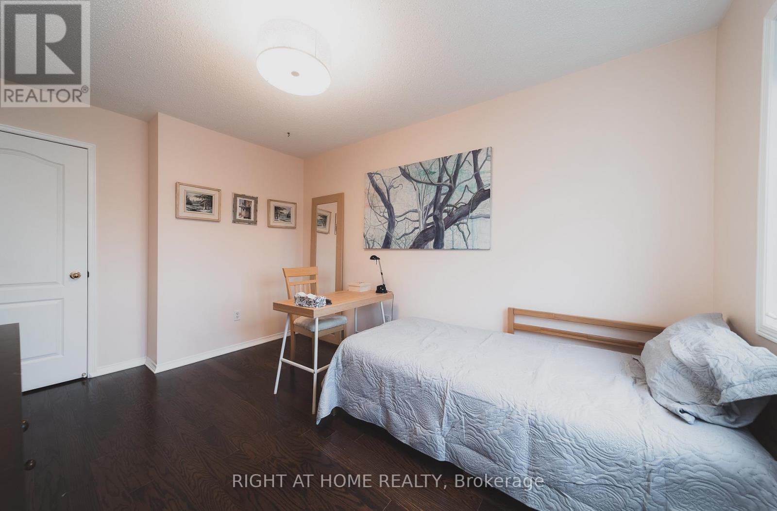 1251 Lamont Crescent, Milton, Ontario  L9T 6W4 - Photo 23 - W12908180