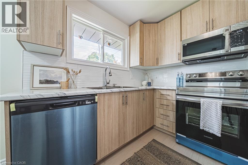 131 Welbourn Drive, Hamilton, Ontario  L9A 3N5 - Photo 11 - 40802039