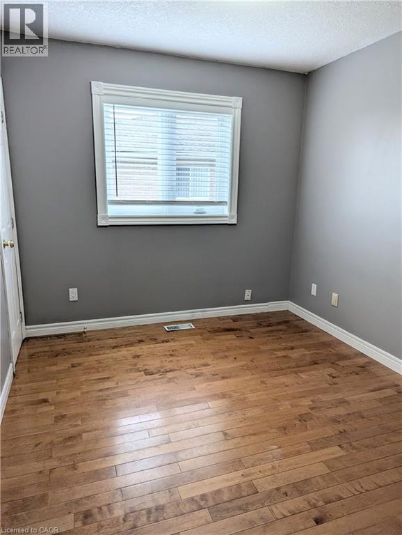 45 Remple Court, Cambridge, Ontario  N1P 1C2 - Photo 3 - 40813923