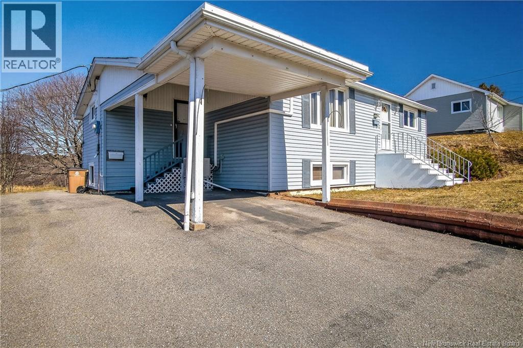 15 Balfour Street, Saint John, New Brunswick  E2K 3B1 - Photo 3 - NB135377