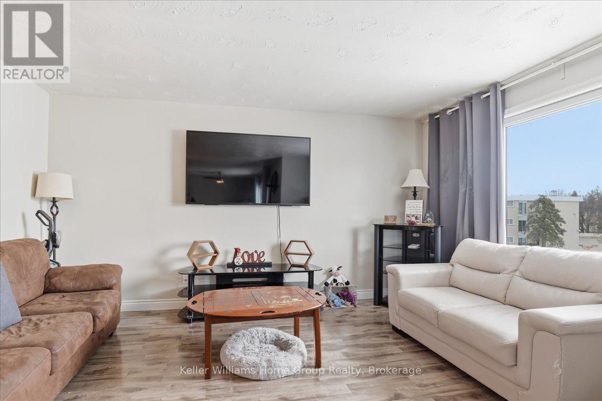 118 Chandler Drive, Kitchener, Ontario  N2E 1G6 - Photo 33 - X12888118