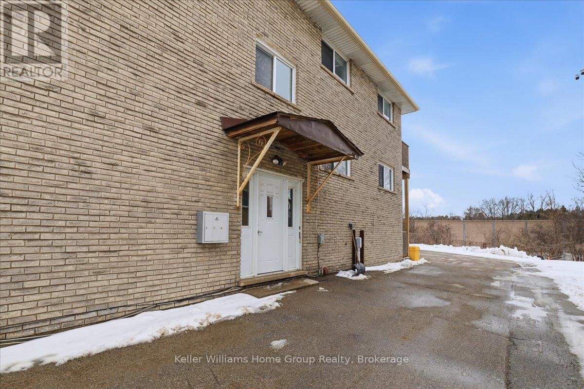 118 Chandler Drive, Kitchener, Ontario  N2E 1G6 - Photo 42 - X12888118