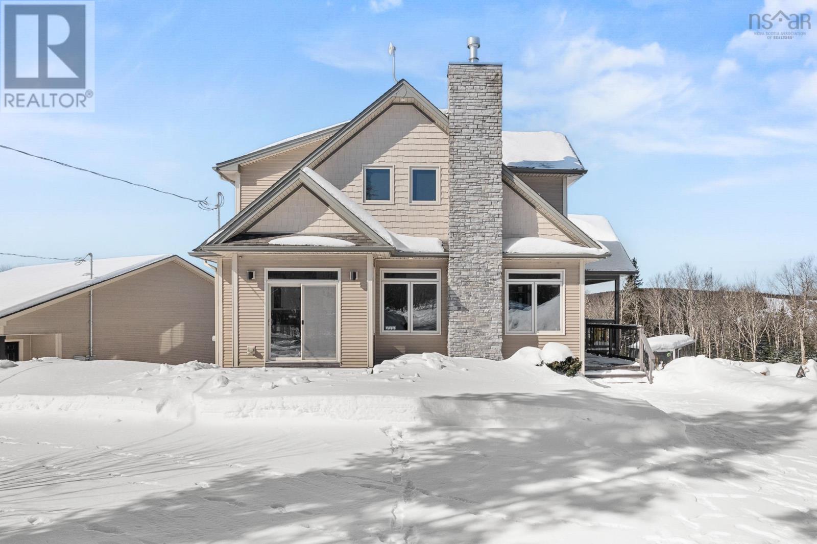 999 Hilltop Road, Sutherland Lake, Nova Scotia