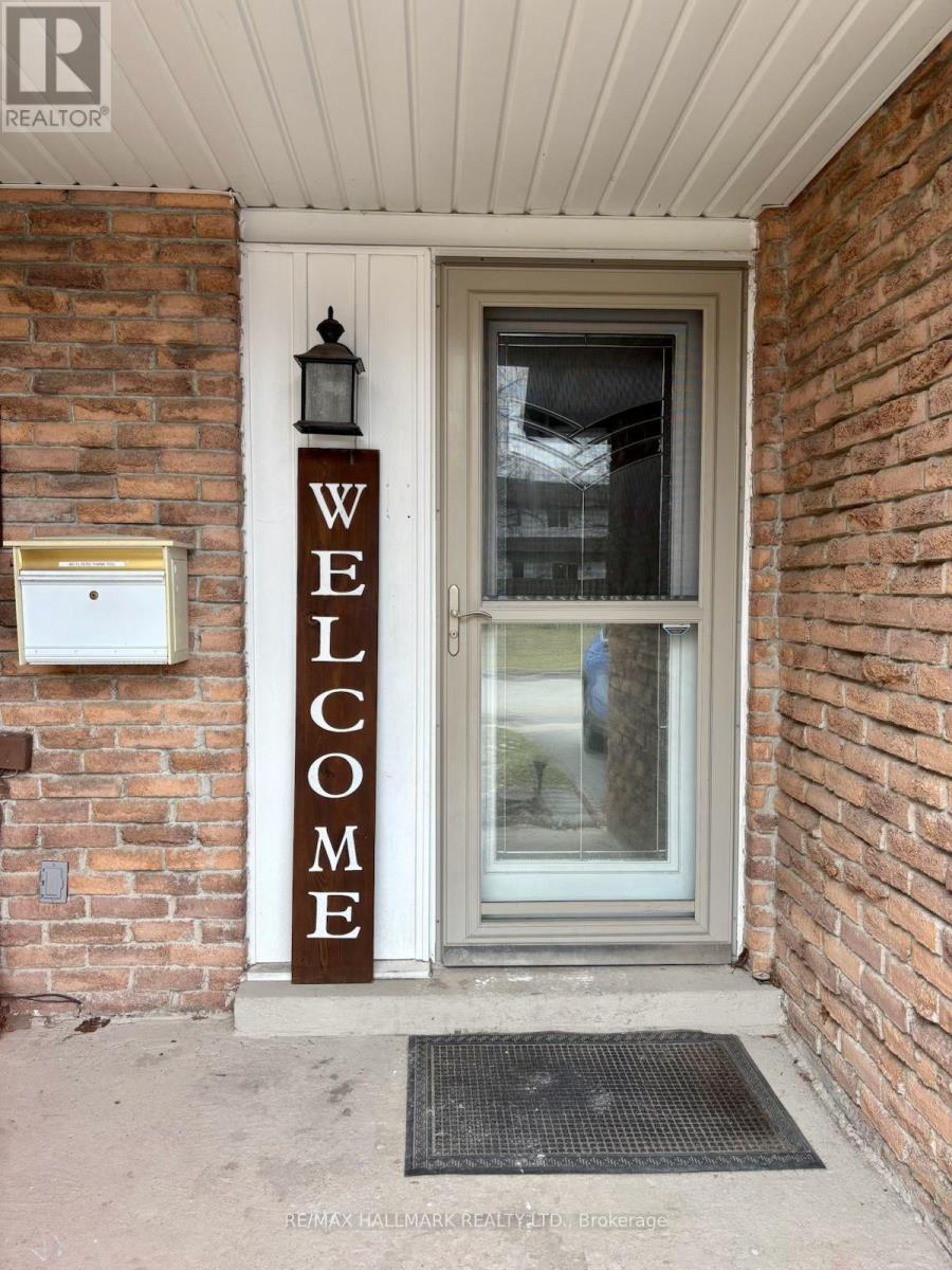 551 Dorchester Drive, Oshawa, Ontario  L1J 6L3 - Photo 2 - E12813088