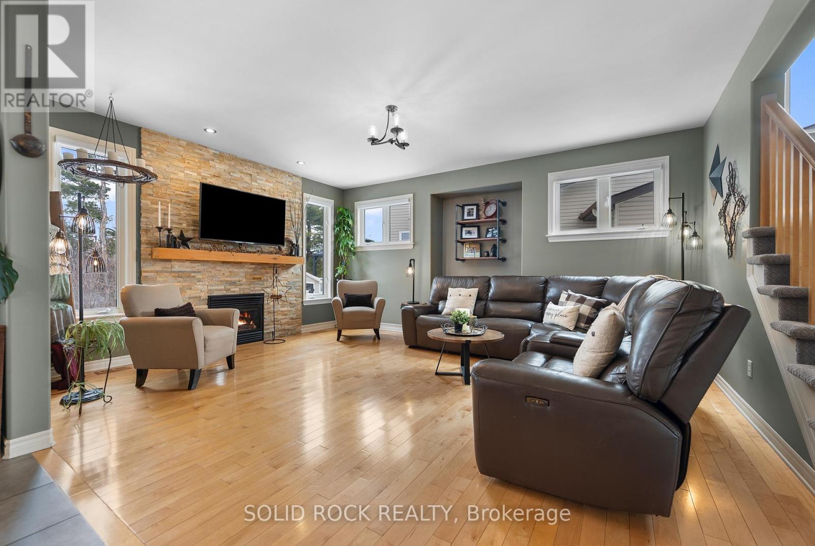 182 Arthur Street, Arnprior, Ontario  K7S 1A4 - Photo 17 - X12799918